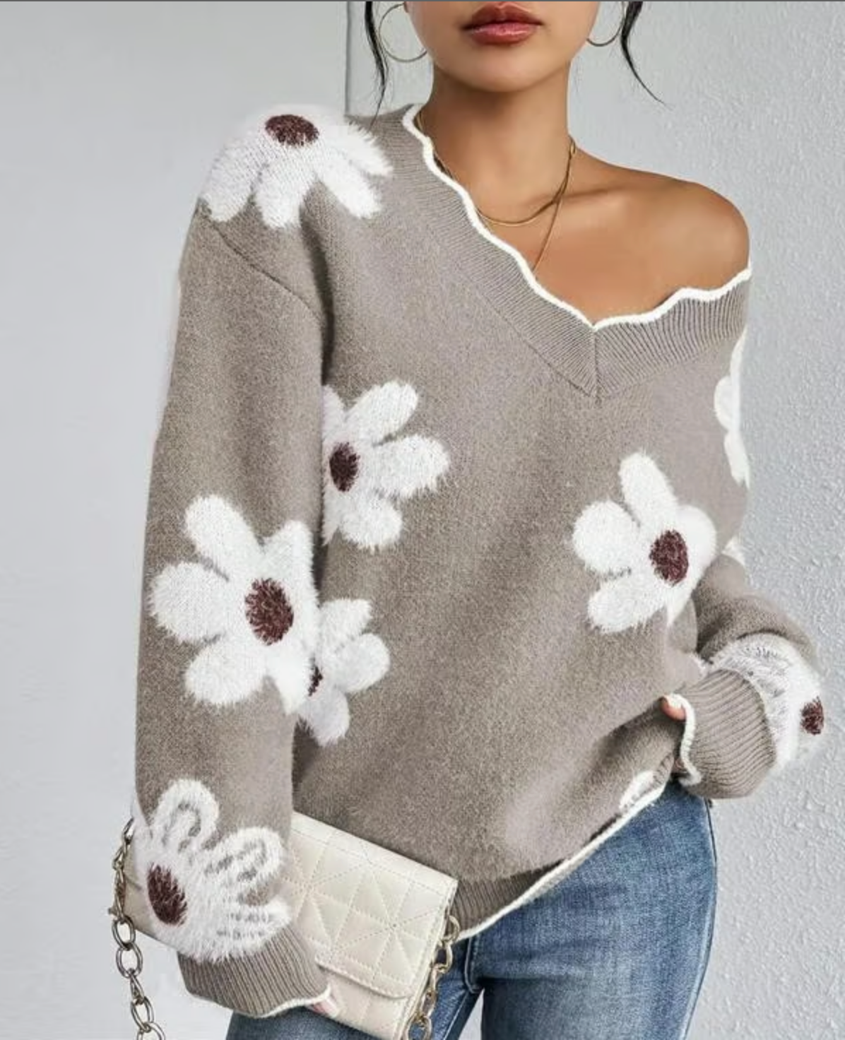 Women's Floral Pattern Scallop Trim Sweater