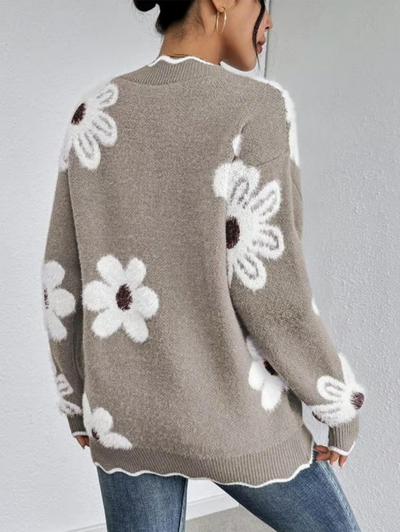 Women's Floral Pattern Scallop Trim Sweater